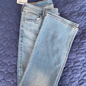 Old navy mid-rise bootcut jeans NWT